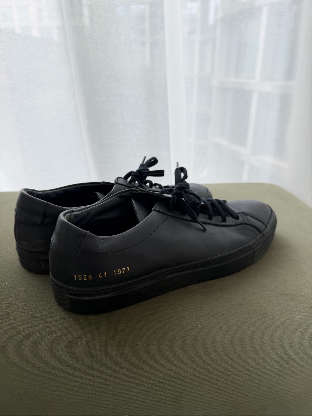 Navy Common Projects - Leather - LIKE NEW Men’s sneaker